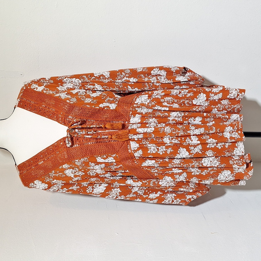 Rue 21+ Floral High Low Top 3X